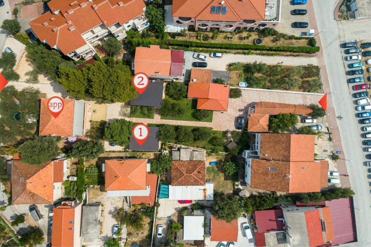 Apartmani Mara Pakostane Bagian luar foto