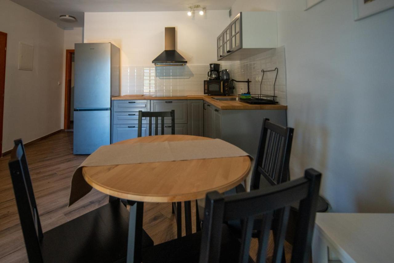 Apartmani Mara Pakostane Bagian luar foto