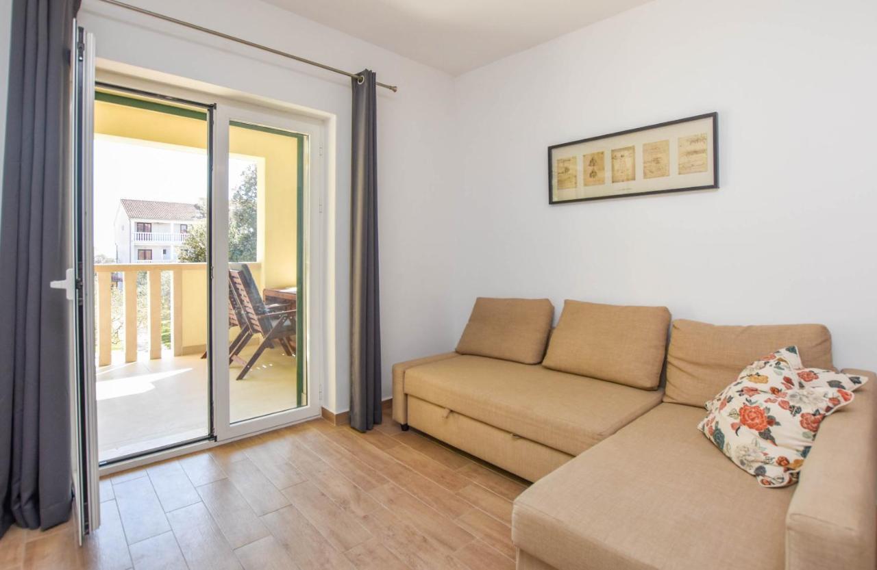 Apartmani Mara Pakostane Bagian luar foto